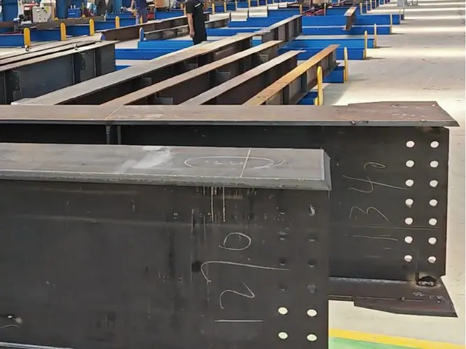 Teach-Free Welding Robot with Ground Rail  (5)